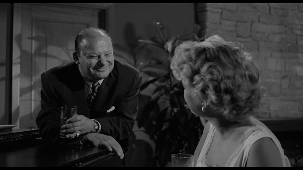 The Scarlet Hour（原題）の画像