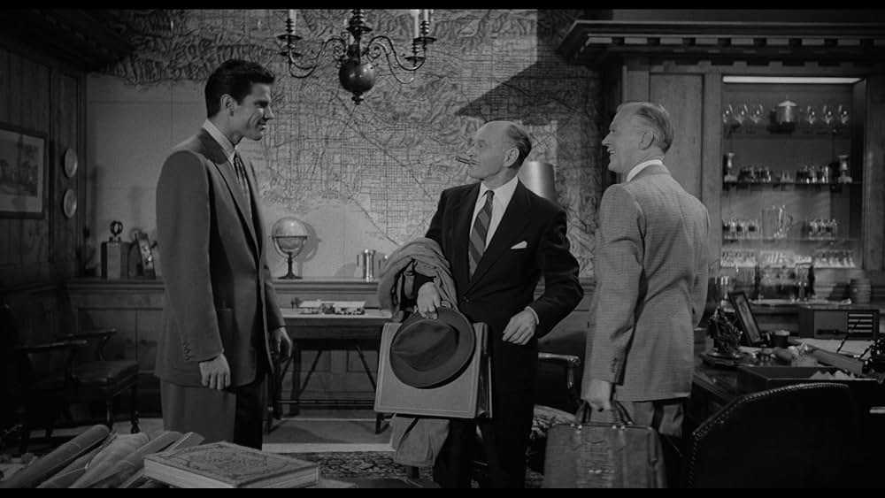 The Scarlet Hour（原題）の画像