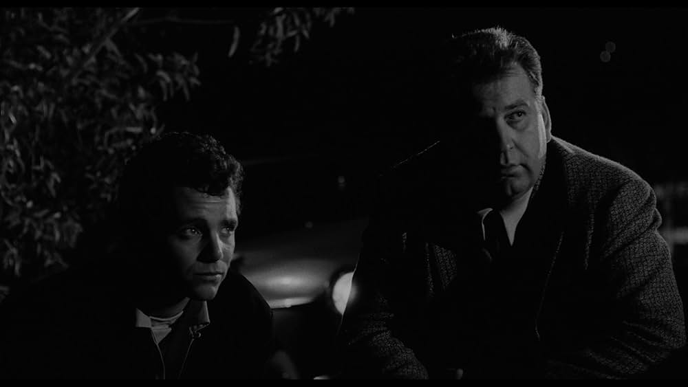 The Scarlet Hour（原題）の画像