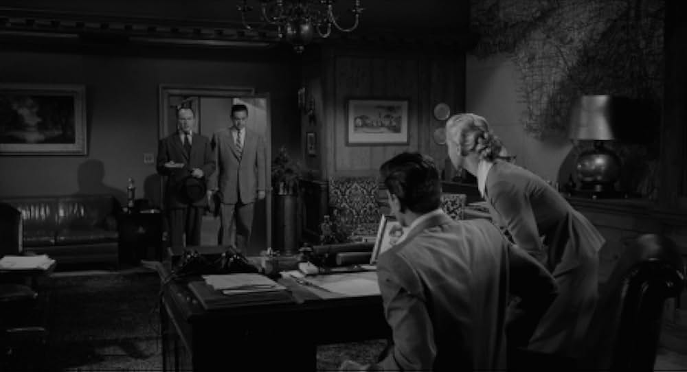 The Scarlet Hour（原題）の画像