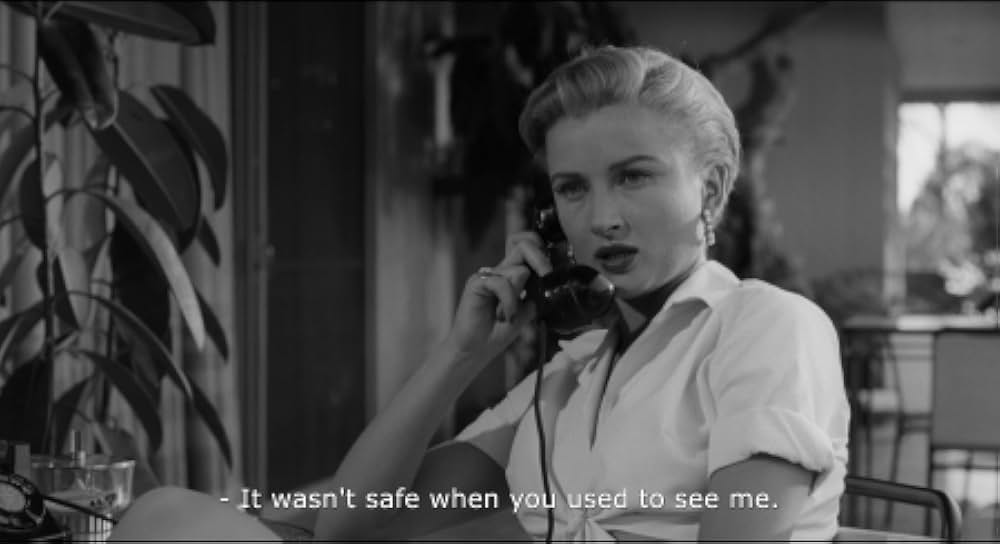 The Scarlet Hour（原題）の画像