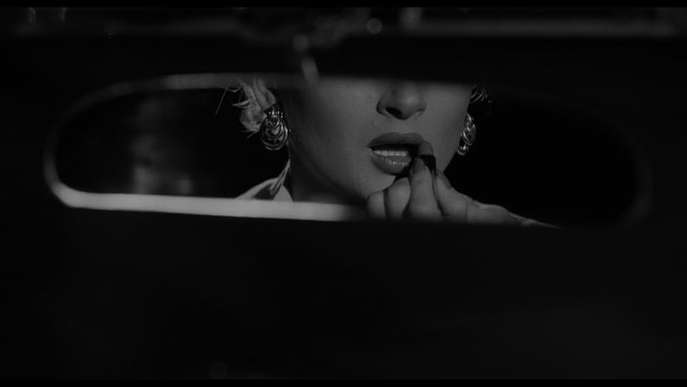 The Scarlet Hour（原題）の画像