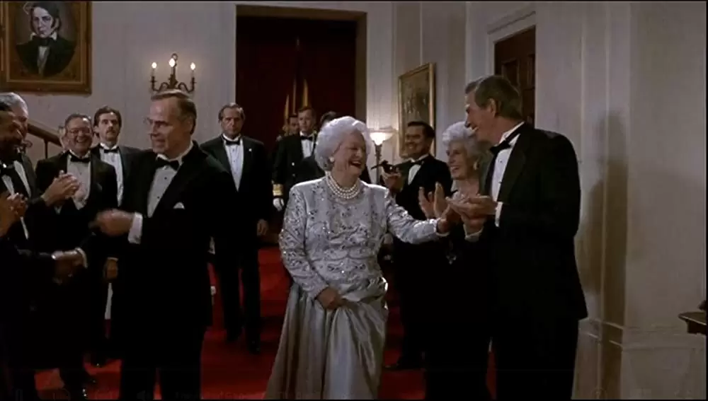 裸の銃を持つ男 PART2 1/2の画像