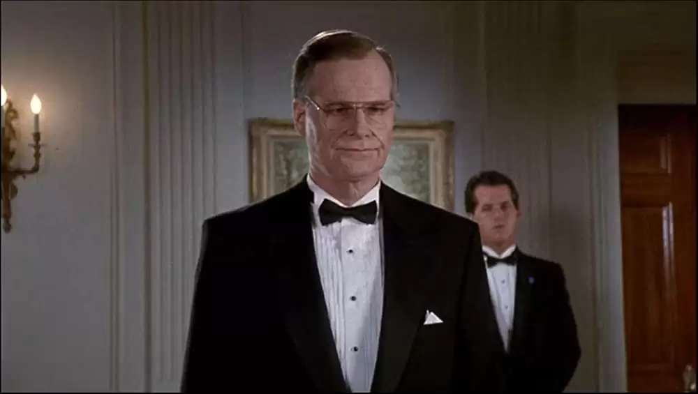 裸の銃を持つ男 PART2 1/2の画像