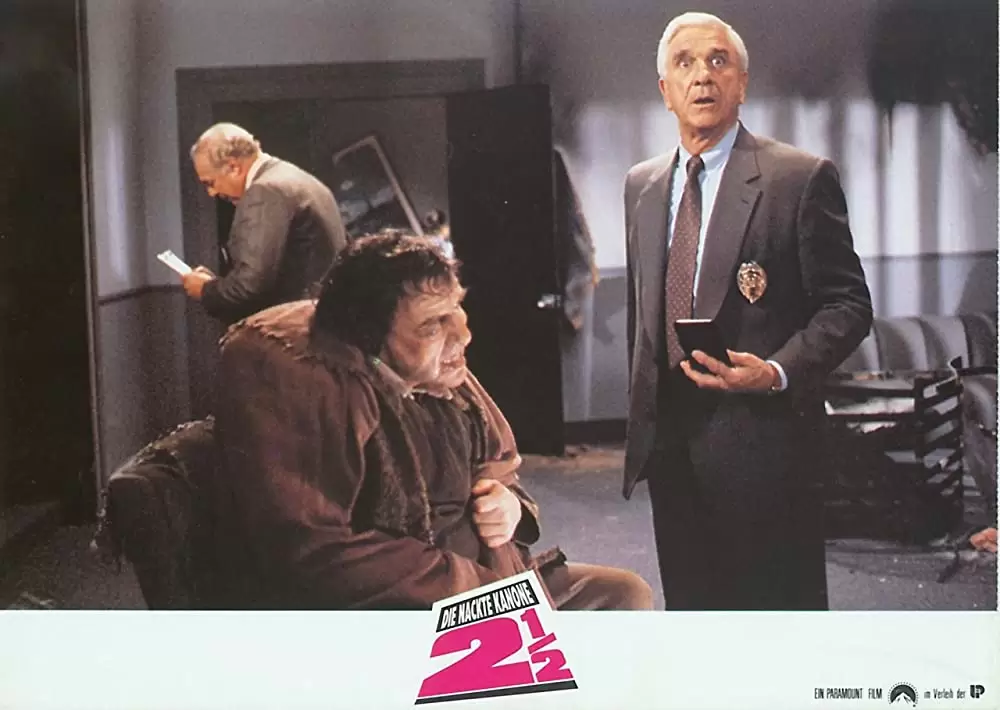 「裸の銃を持つ男 PART2 1/2」レスリー・ニールセン & ジョージ・ケネディの画像