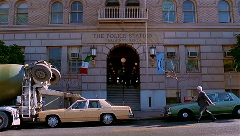 裸の銃を持つ男 PART2 1/2の画像