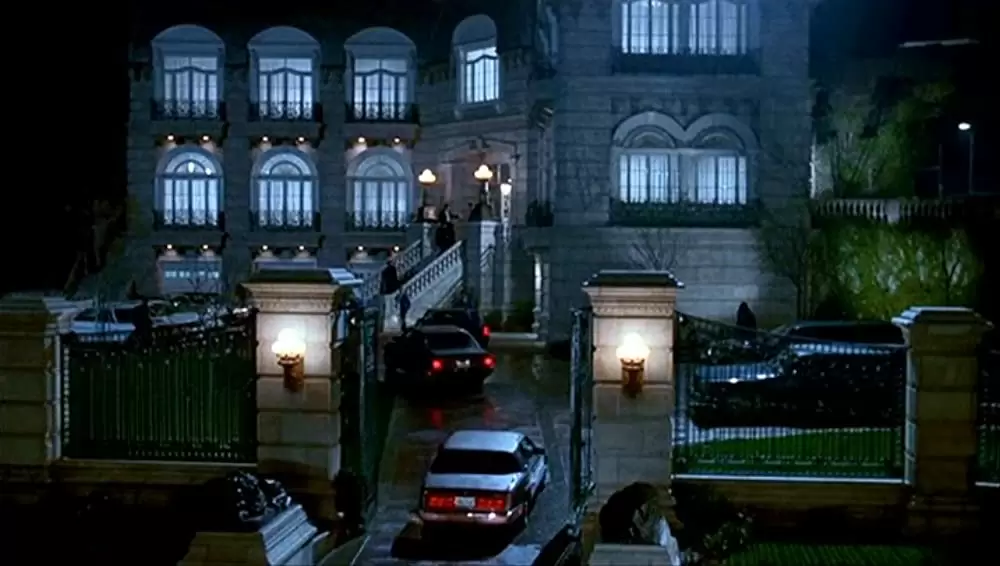 裸の銃を持つ男 PART2 1/2の画像