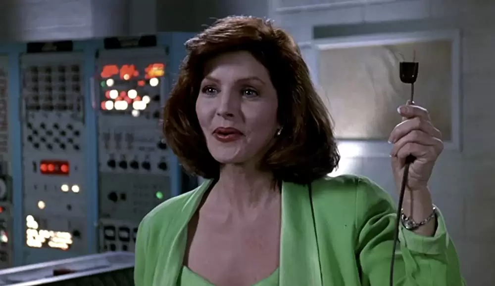 裸の銃を持つ男 PART2 1/2の画像