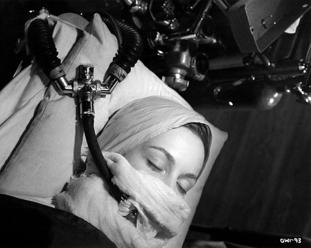 Behind the Mask（原題）の画像