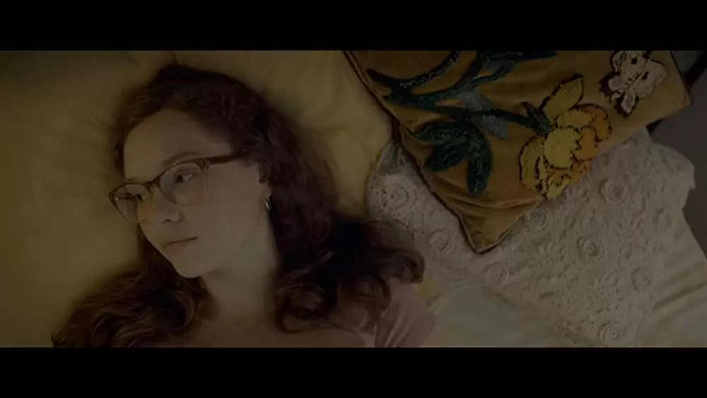 「スケアリーストーリーズ 怖い本」ゾーイ・コレッティの画像