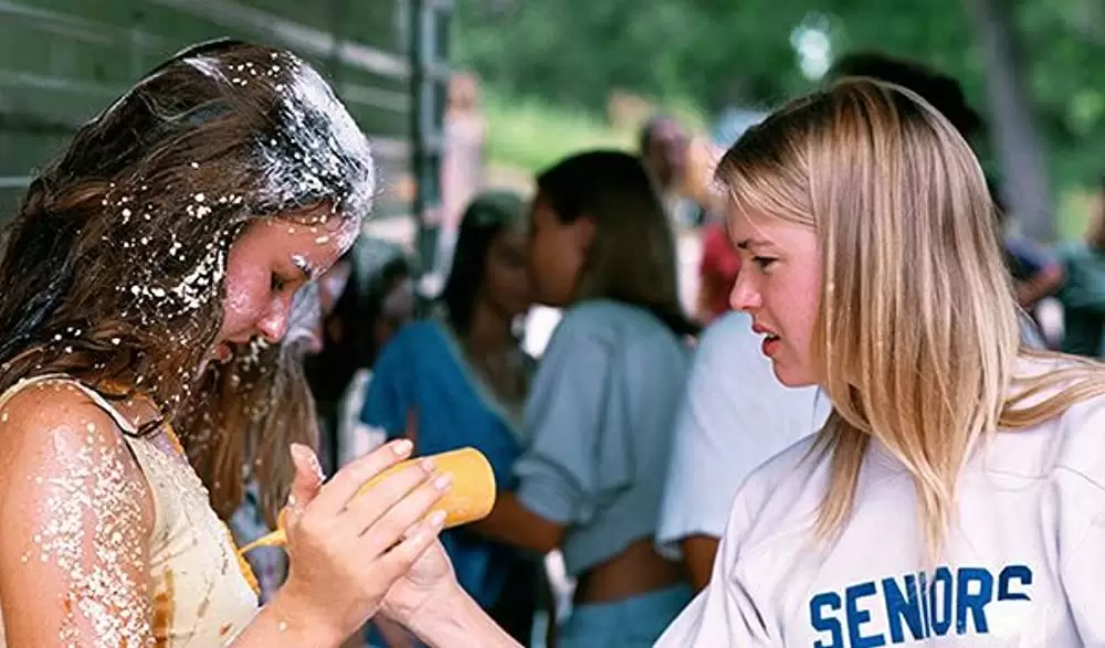 「バッド・チューニング」レニー・ゼルウィガー & Christin Hinojosaの画像