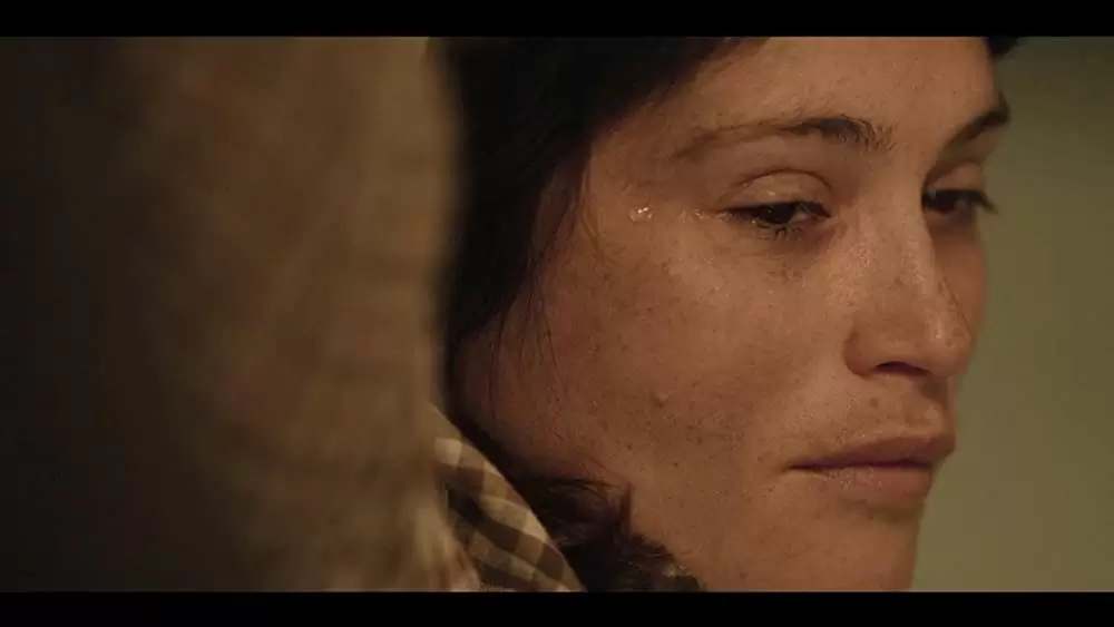 「ディストピア パンドラの少女」ジェマ・アータートンの画像