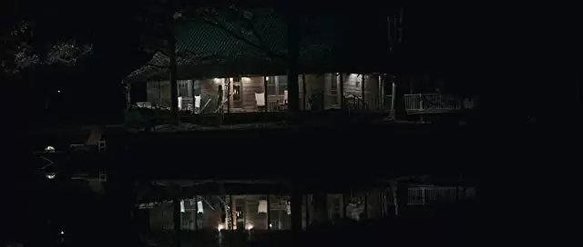 「アイ・スピット・オン・ユア・グレイヴ」サラ・バトラーの画像