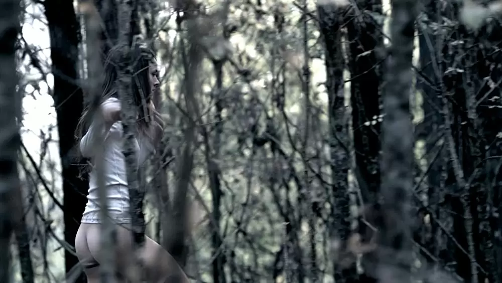 「アイ・スピット・オン・ユア・グレイヴ」サラ・バトラーの画像