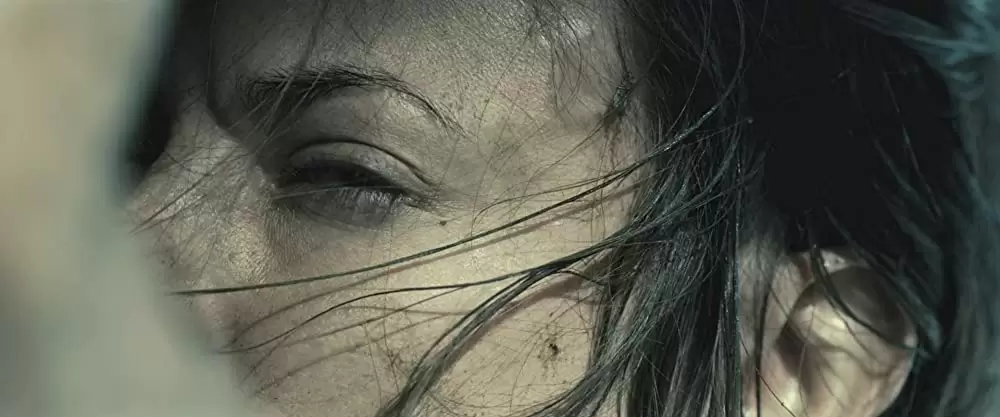 「アイ・スピット・オン・ユア・グレイヴ」サラ・バトラーの画像