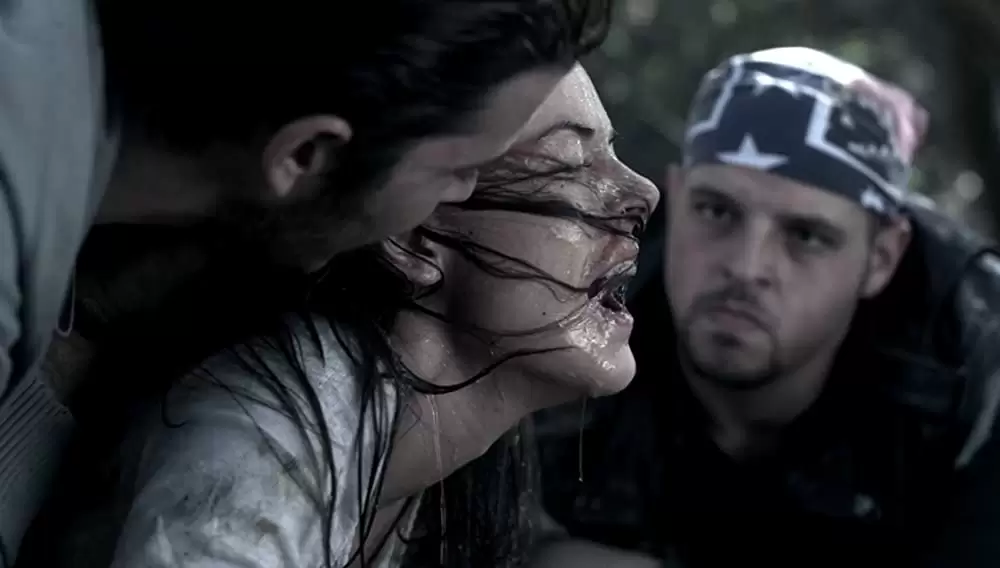 「アイ・スピット・オン・ユア・グレイヴ」ロドニー・イーストマン & ダニエル・フランゼス & サラ・バトラーの画像