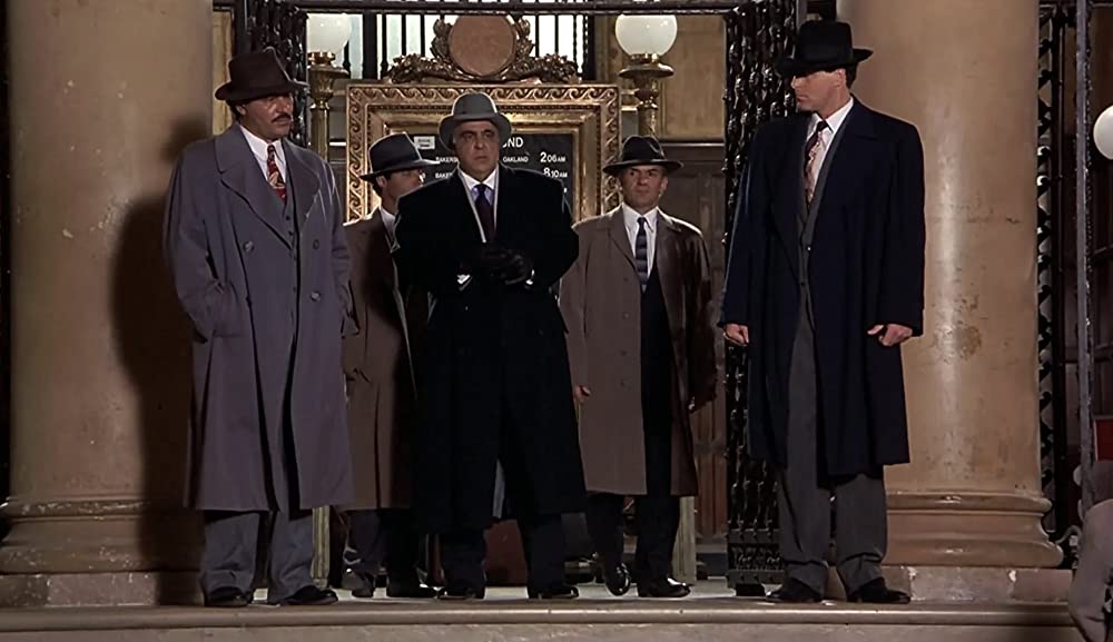 見ざる聞かざる目撃者の画像