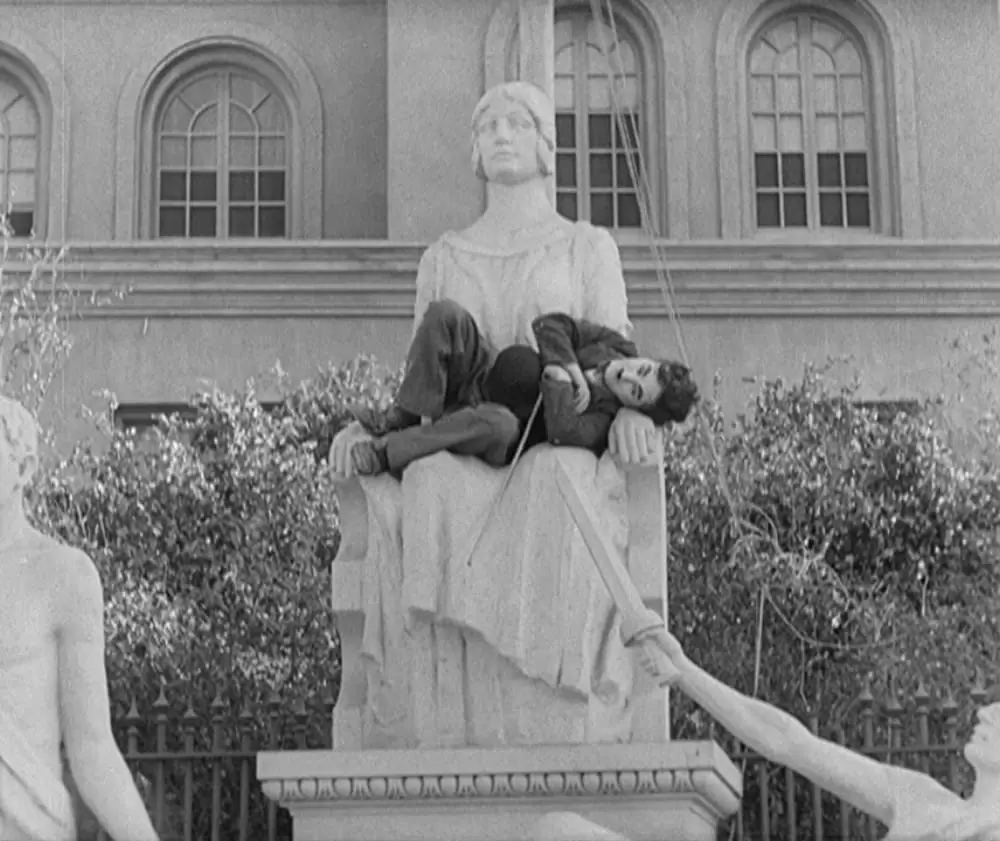 「街の灯」チャールズ・スペンサー・チャップリンの画像