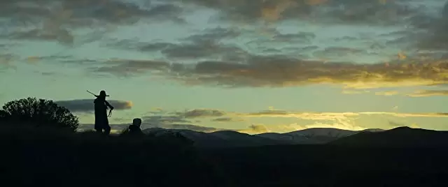 「ハント・フォー・ザ・ワイルダーピープル」サム・ニール & ジュリアン・デニソンの画像