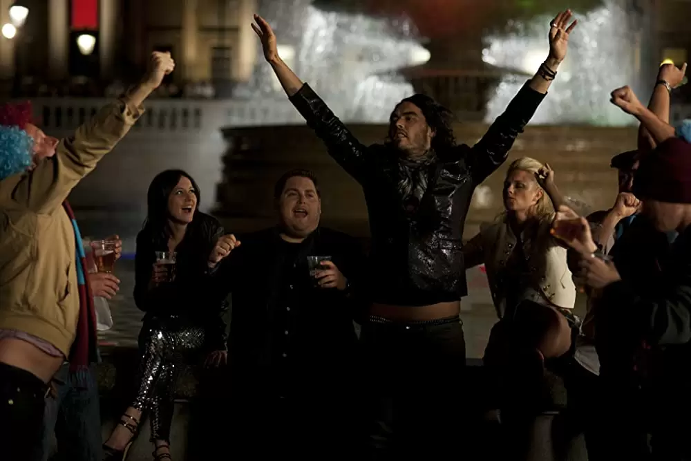 「伝説のロックスター再生計画！／寝取り男はロック★スター」ラッセル・ブランド & ジョナ・ヒルの画像