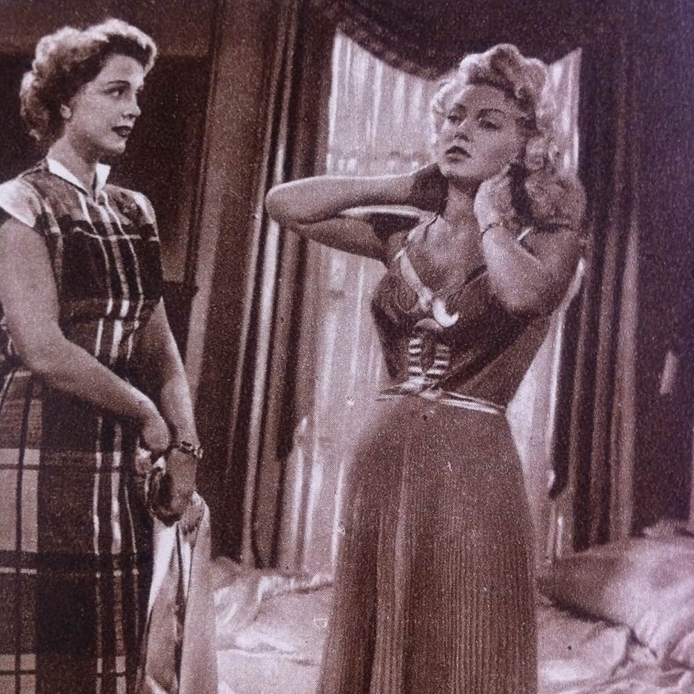 陸軍の美人トリオの画像