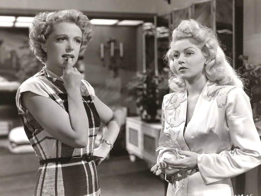 陸軍の美人トリオの画像