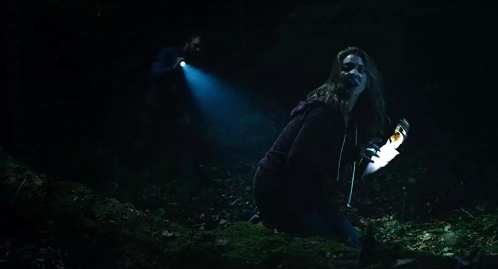 「JUKAI 樹海」ナタリー・ドーマー & テイラー・キニーの画像