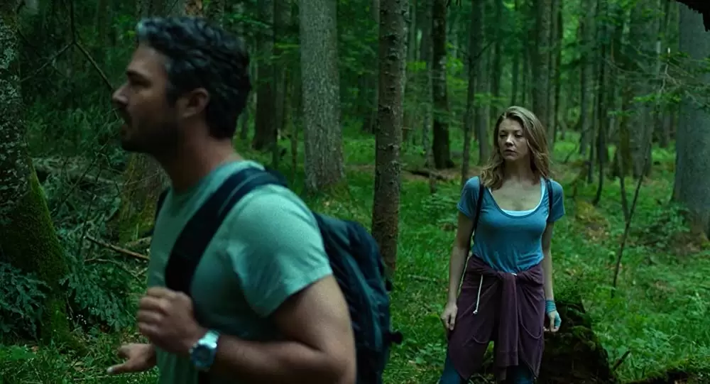 「JUKAI 樹海」ナタリー・ドーマー & テイラー・キニーの画像