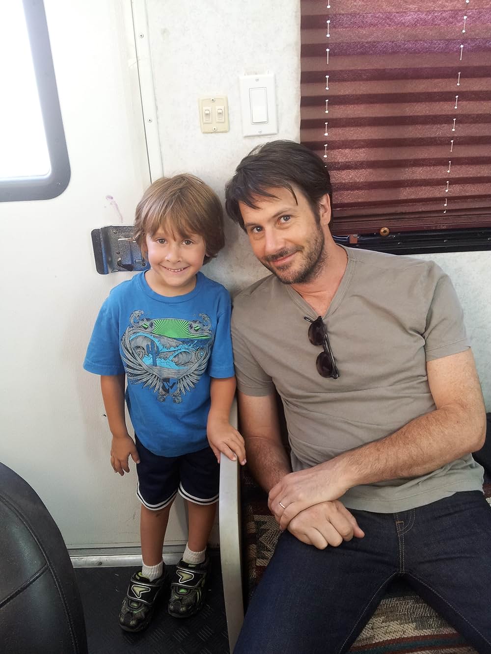 「ダークスカイズ」の画像