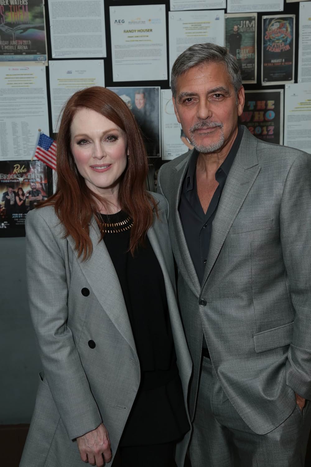 サバービコン 仮面を被った街の画像