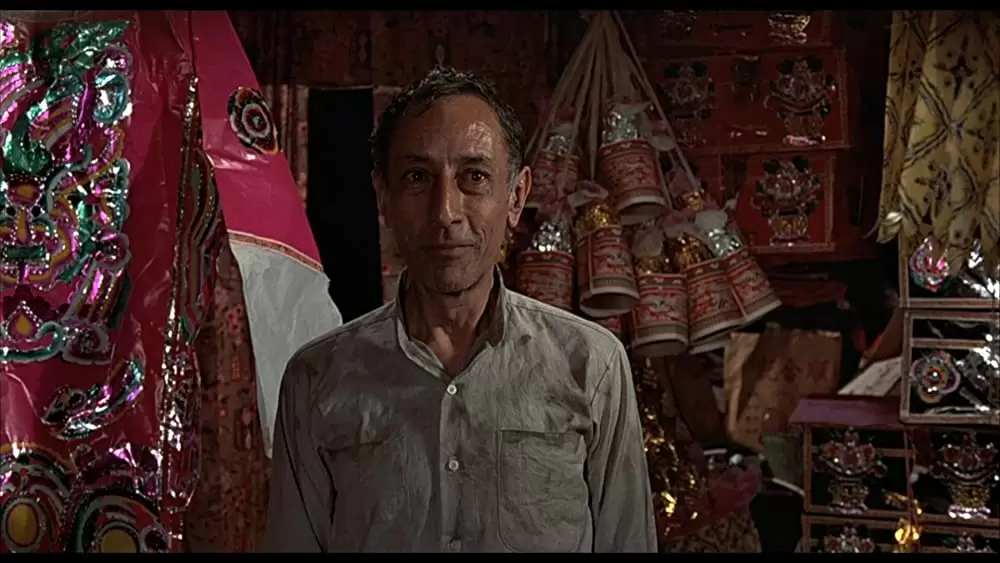 007/黄金銃を持つ男の画像