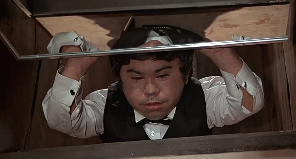 007／黄金銃を持つ男の画像