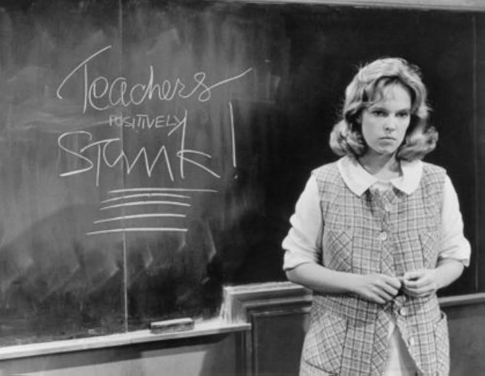 下り階段をのぼれの画像