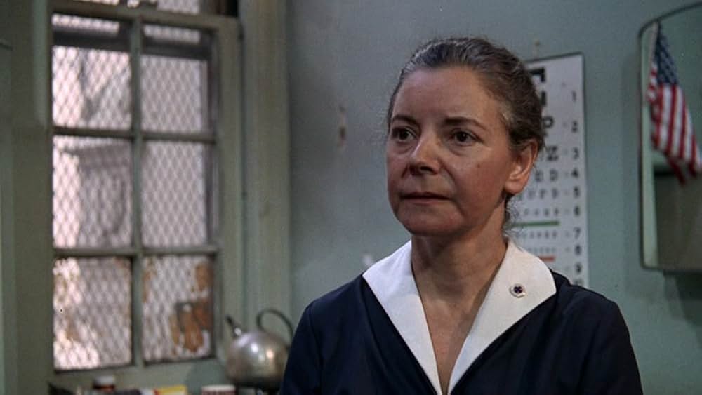 下り階段をのぼれの画像