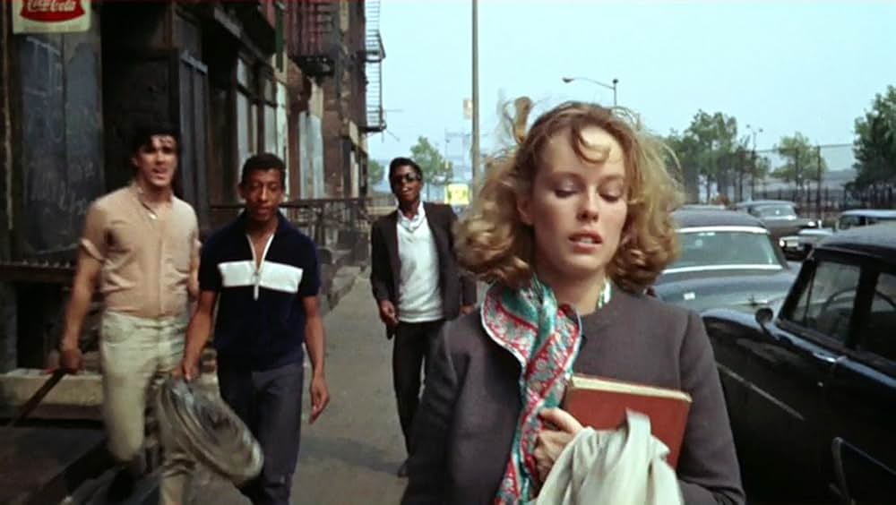 下り階段をのぼれの画像