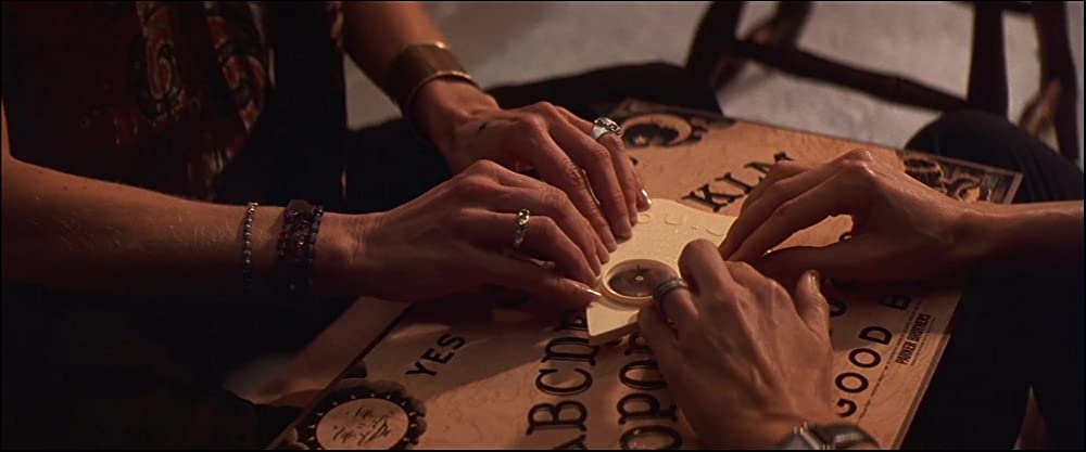 ホワット・ライズ・ビニースの画像