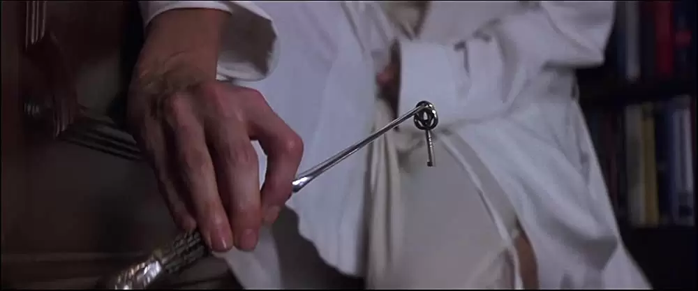 ホワット・ライズ・ビニースの画像