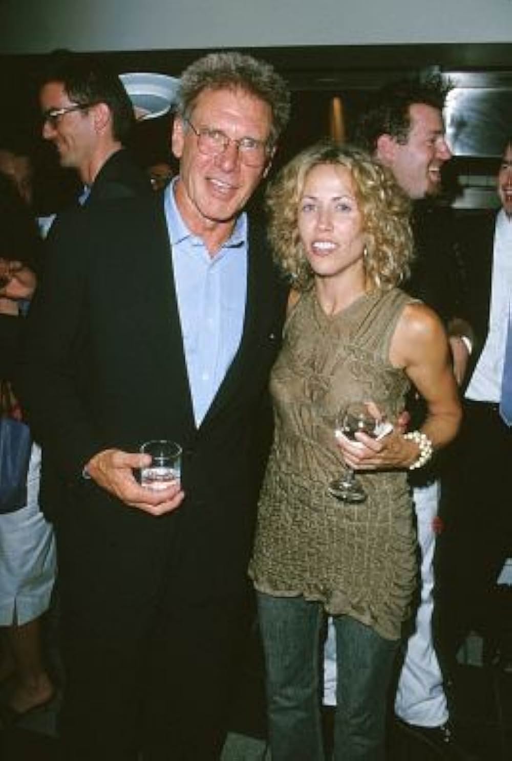 ホワット・ライズ・ビニースの画像