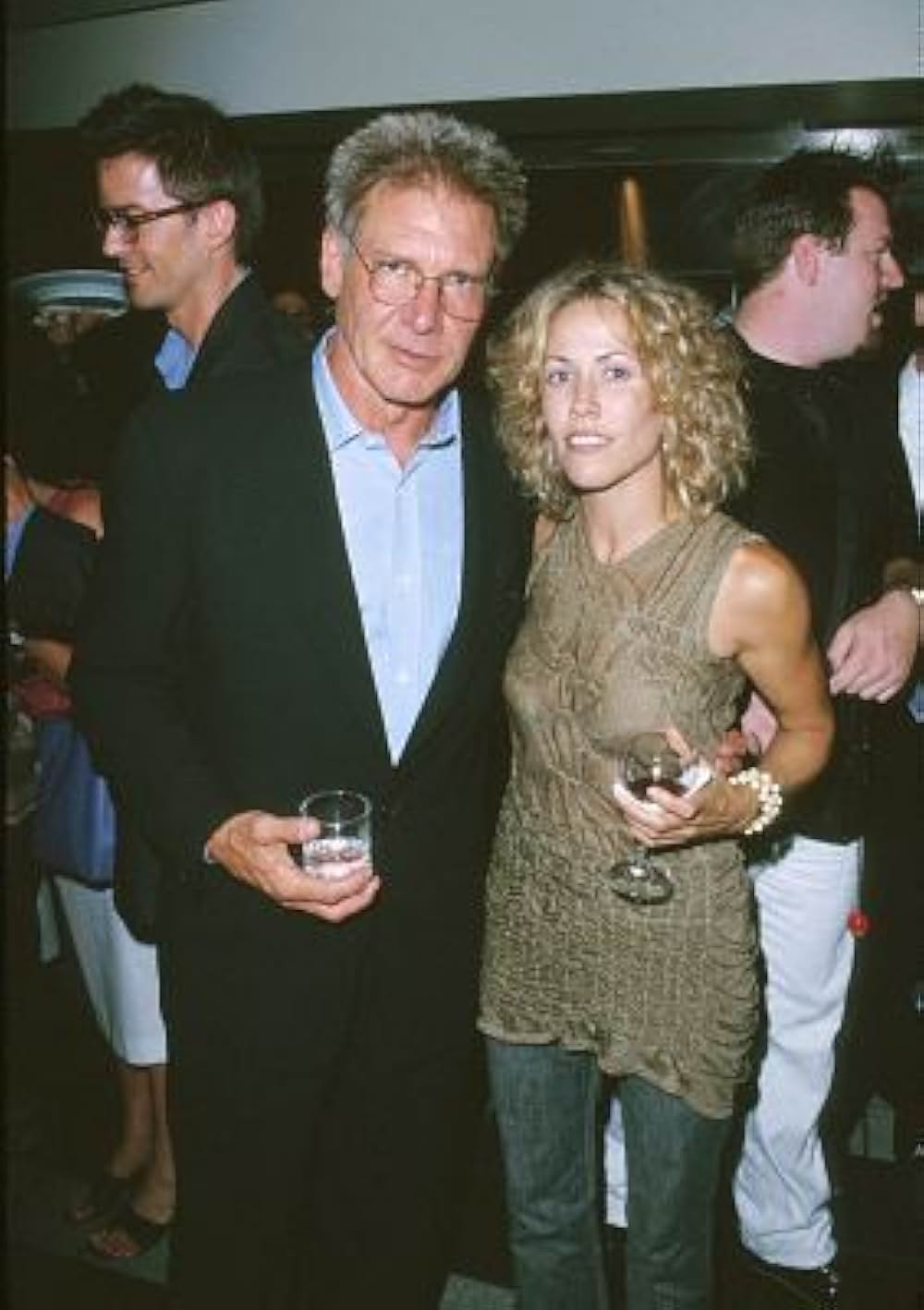 ホワット・ライズ・ビニースの画像