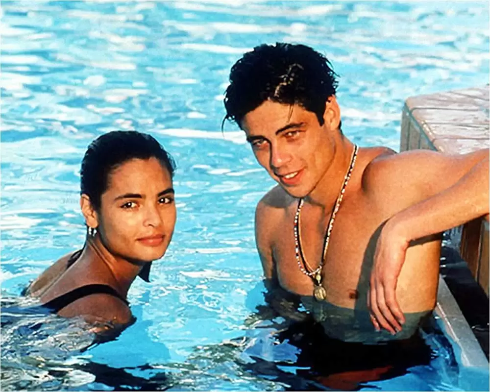 「007／消されたライセンス」タリサ・ソト & ベニチオ・デル・トロの画像