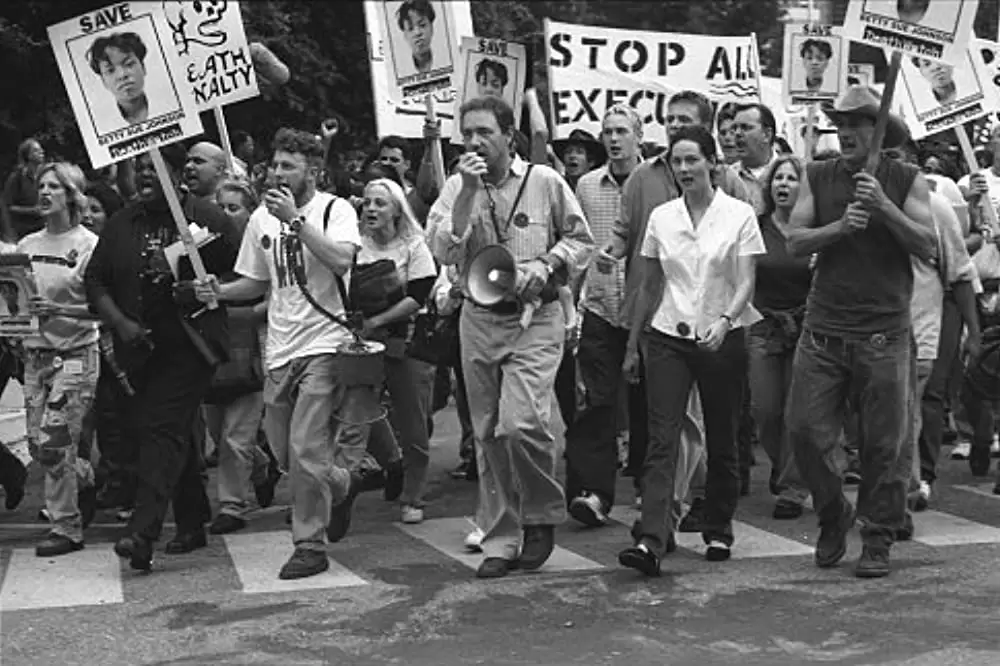 「ライフ・オブ・デビッド・ゲイル」ケビン・スペイシー & ローラ・リニーの画像
