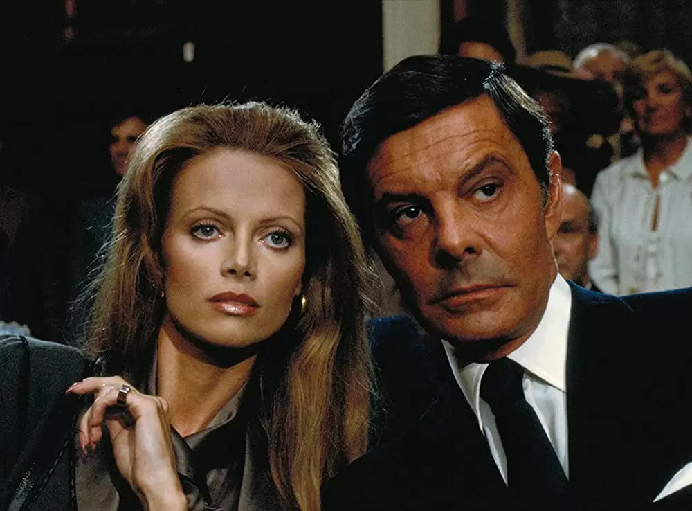 「007／オクトパシー」ルイ・ジュールダン & クリスティナ・ウェイボーンの画像