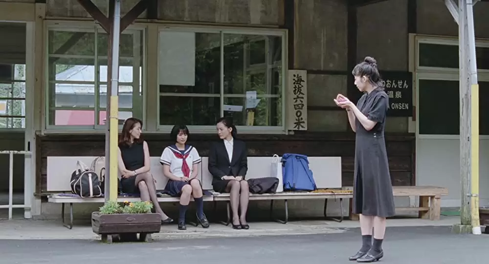 「海街diary」長澤まさみ & 綾瀬はるか & 夏帆 & 広瀬すずの画像