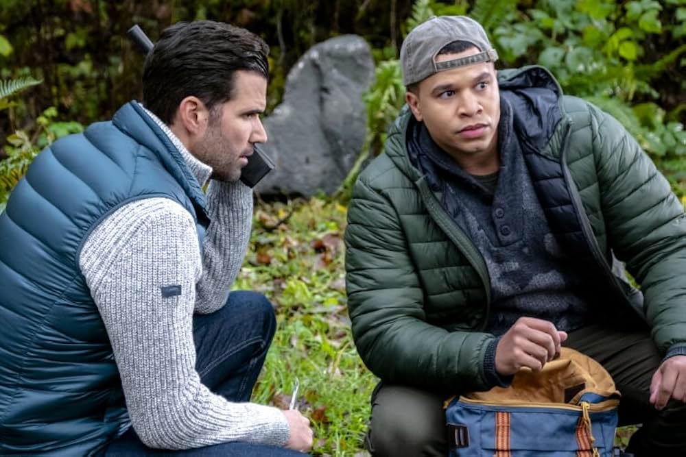 新聞記者アレックス 殺人の手助けの画像