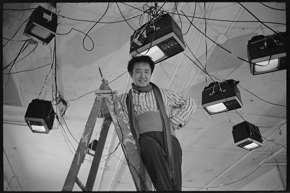 Nam June Paik: Moon Is the Oldest TV（原題）の写真