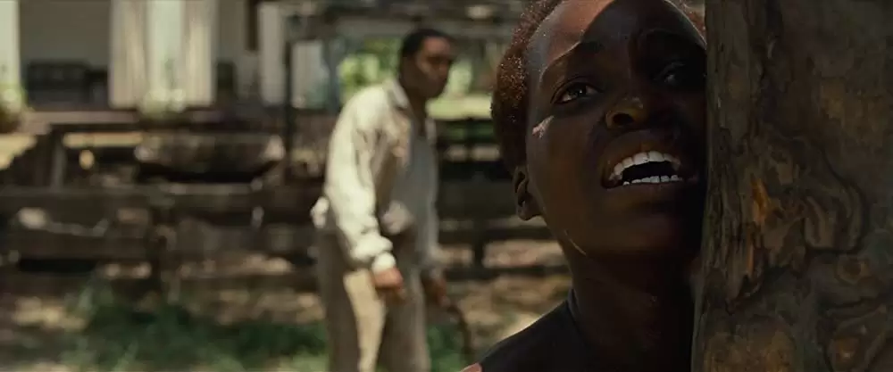 「それでも夜は明ける」キウェテル・イジョフォー & ルピタ・ニョンゴの画像