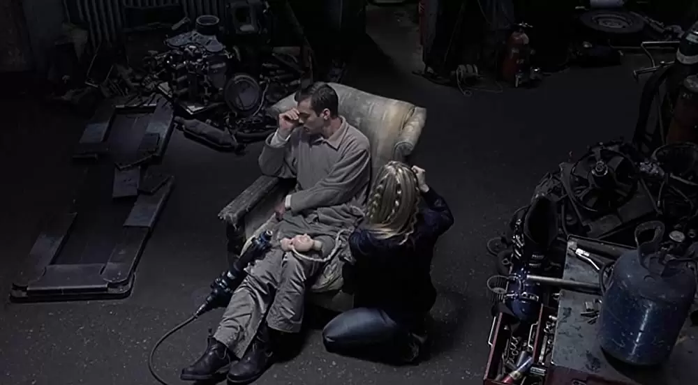 イグジステンズの画像