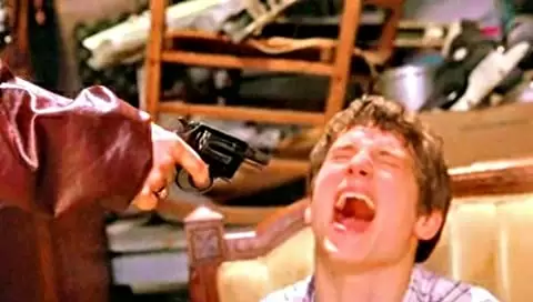 「パラサイト」イライジャ・ウッドの画像