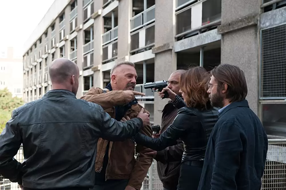 「クリミナル ２人の記憶を持つ男」ケビン・コスナー & Jordi Mollà & アンチュ・トラウェの画像