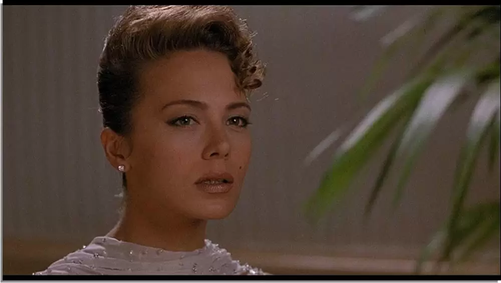 「ホット・ショット2」ブレンダ・バーキの画像